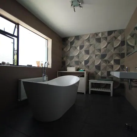 Lovely 3-Bed House In Connemara County Galway